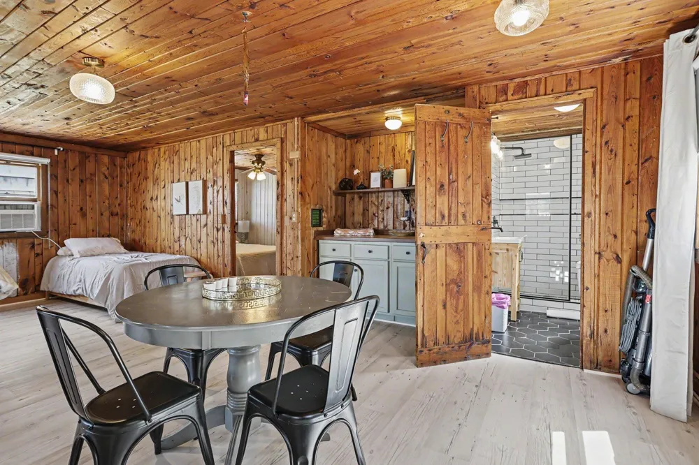 67560 95th Avenue Keeler Township, MI 49047