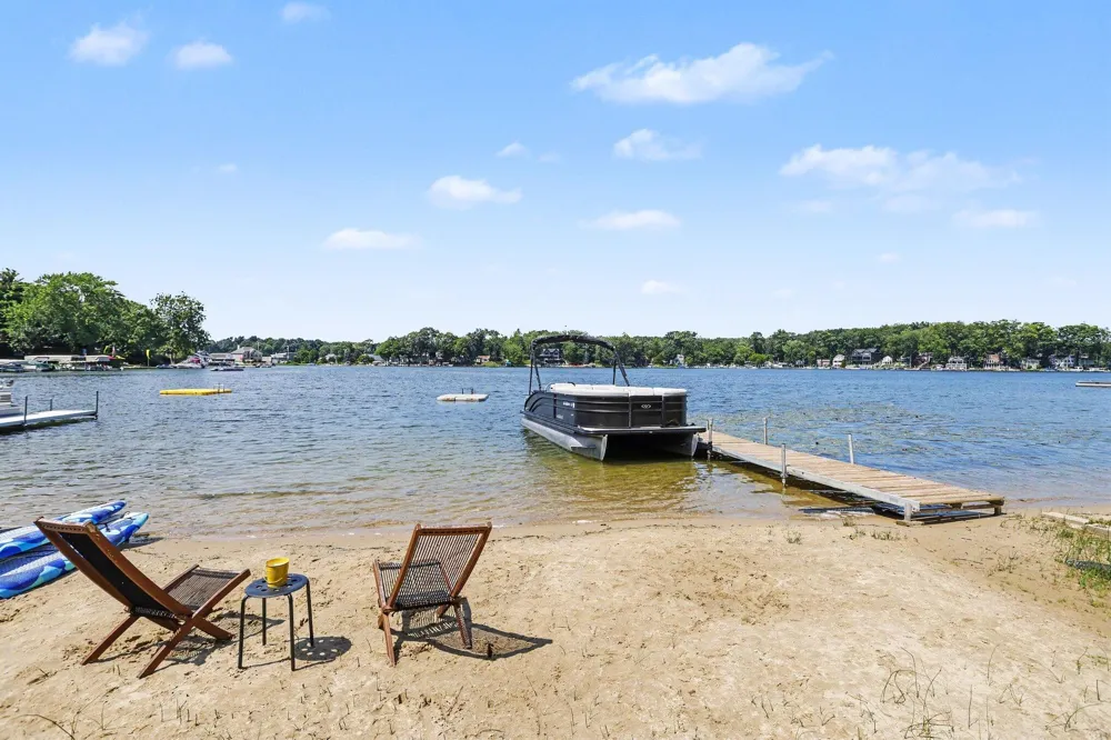 67560 95th Avenue Keeler Township, MI 49047