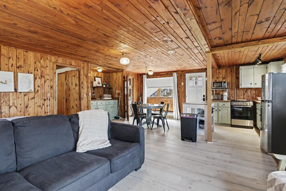 67560 95th Avenue Keeler Township, MI 49047