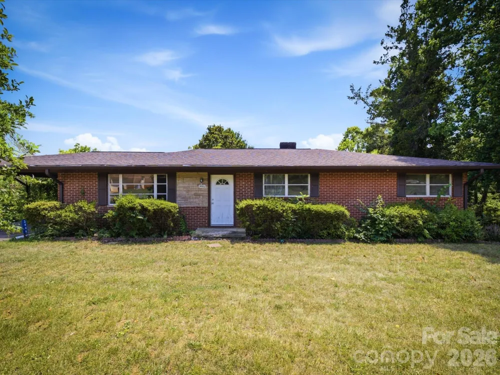 3446 Brandon Road Morganton, NC 28655