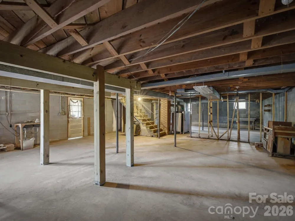 3446 Brandon Road Morganton, NC 28655