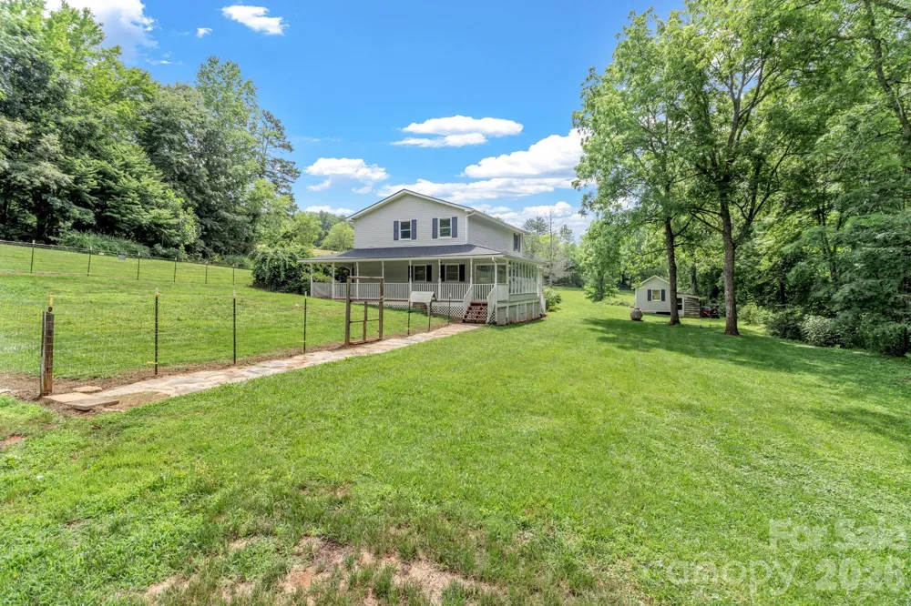 11 Aquarian Way Leicester, NC 28748