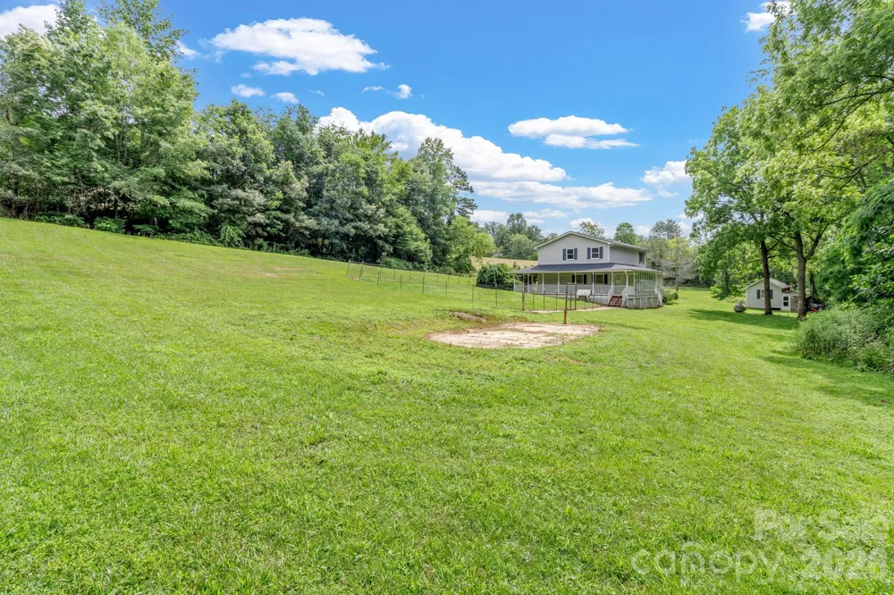 11 Aquarian Way Leicester, NC 28748