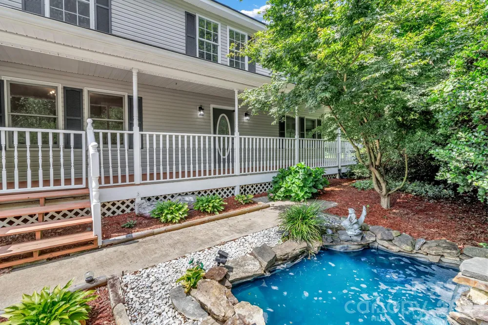 11 Aquarian Way Leicester, NC 28748