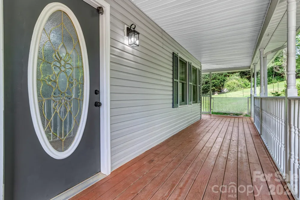 11 Aquarian Way Leicester, NC 28748