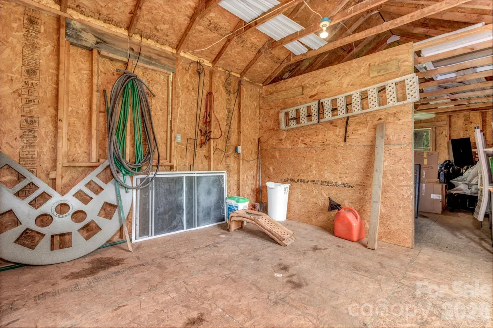 11 Aquarian Way Leicester, NC 28748
