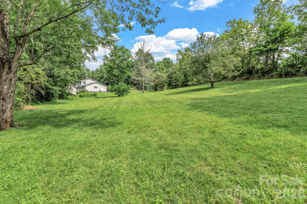11 Aquarian Way Leicester, NC 28748
