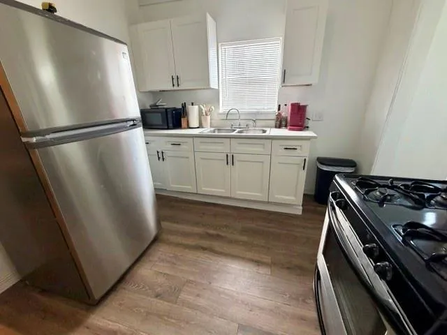 1611 Common Street Houston, TX 77009