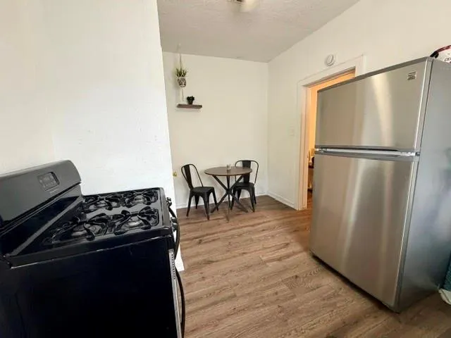 1611 Common Street Houston, TX 77009