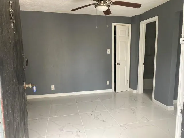 1611 Common Street Houston, TX 77009