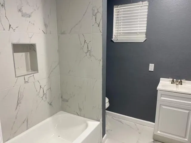 1611 Common Street Houston, TX 77009
