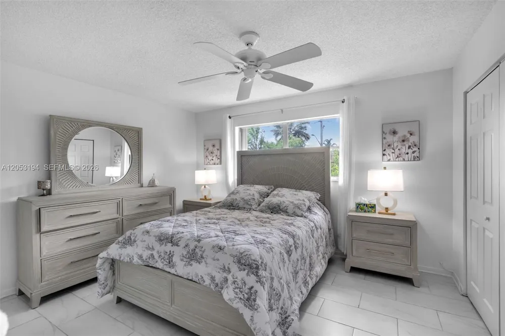 450 SE 7th St #261 Dania Beach, FL 33004