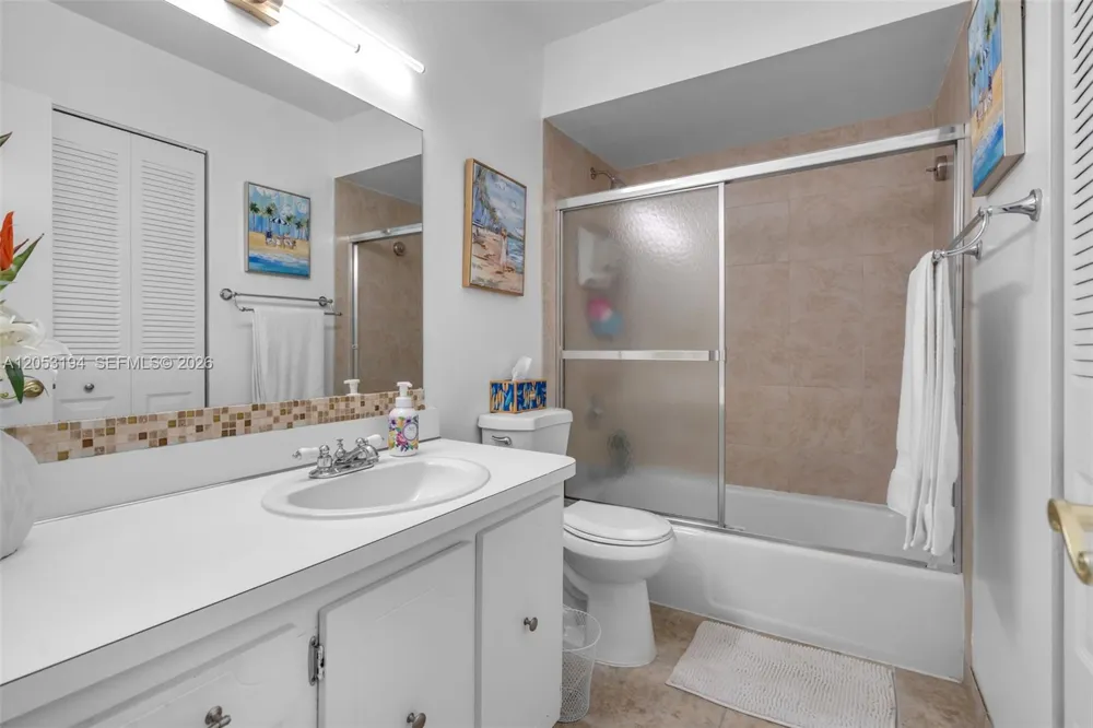 450 SE 7th St #261 Dania Beach, FL 33004