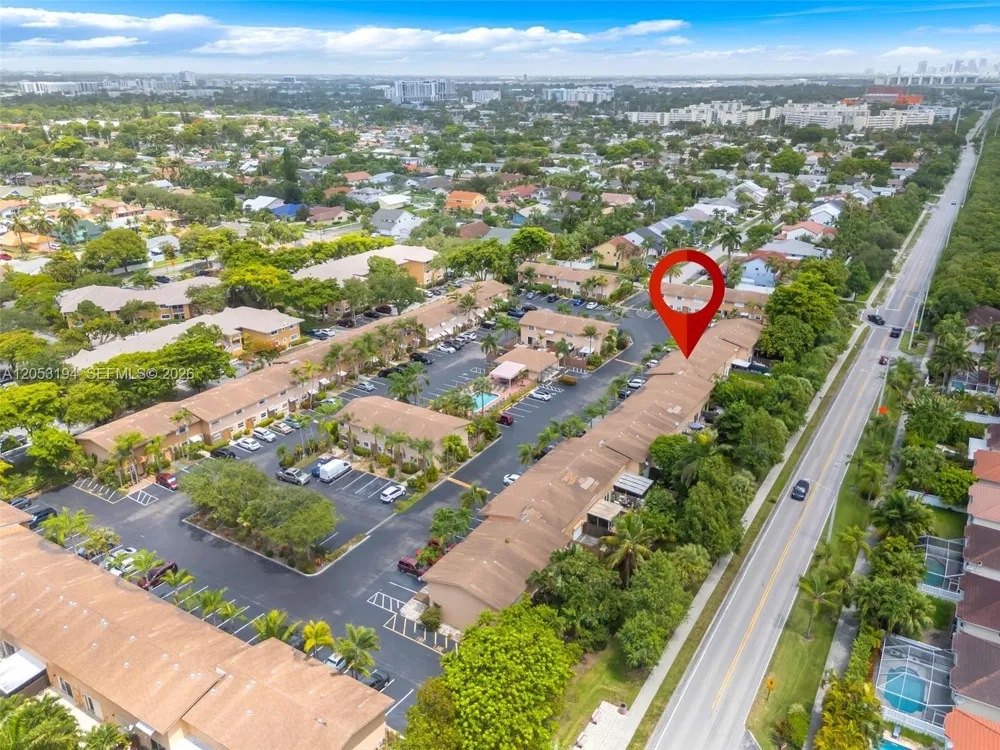 450 SE 7th St #261 Dania Beach, FL 33004