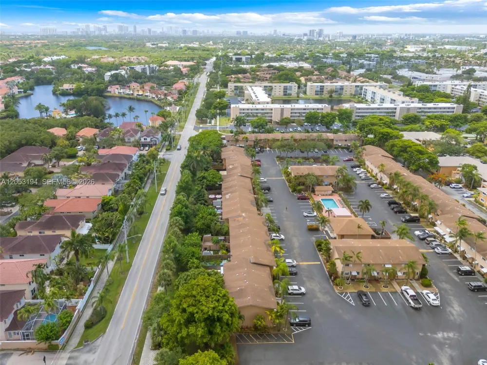 450 SE 7th St #261 Dania Beach, FL 33004