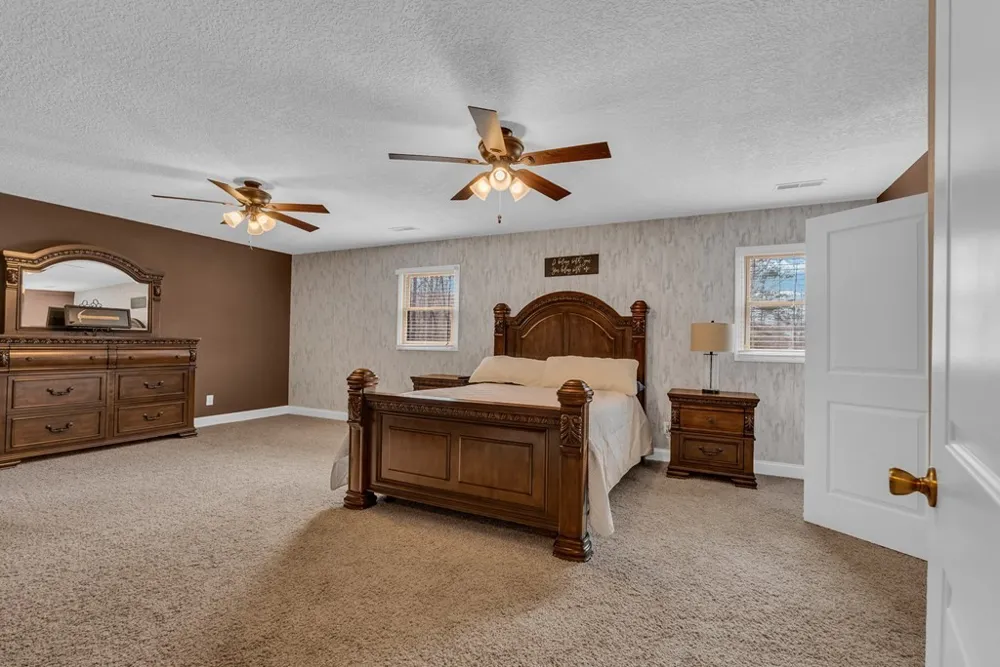 465 Hickory Ln Sparta, TN 38583