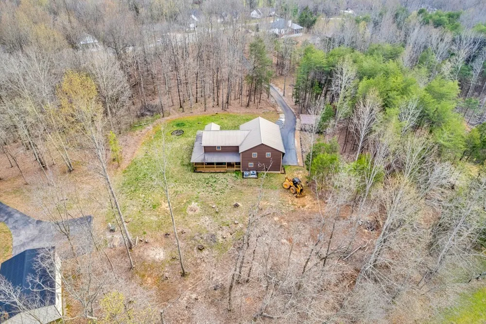 465 Hickory Ln Sparta, TN 38583