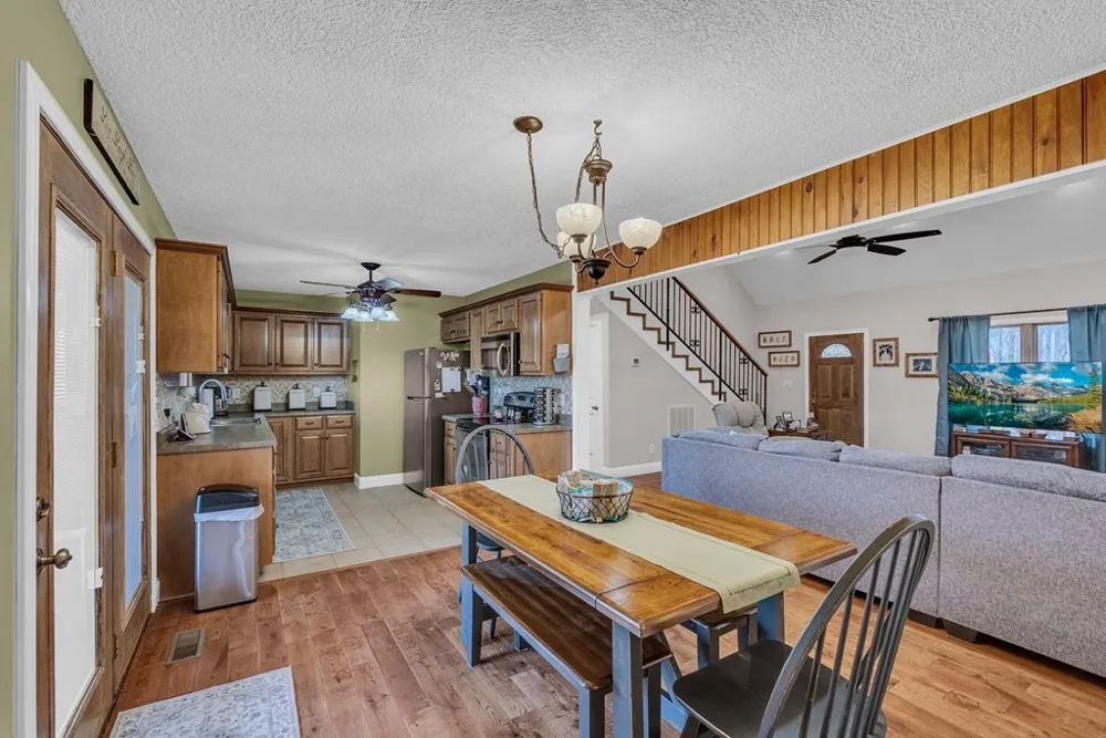 465 Hickory Ln Sparta, TN 38583