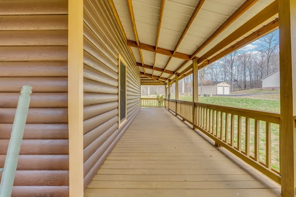 465 Hickory Ln Sparta, TN 38583