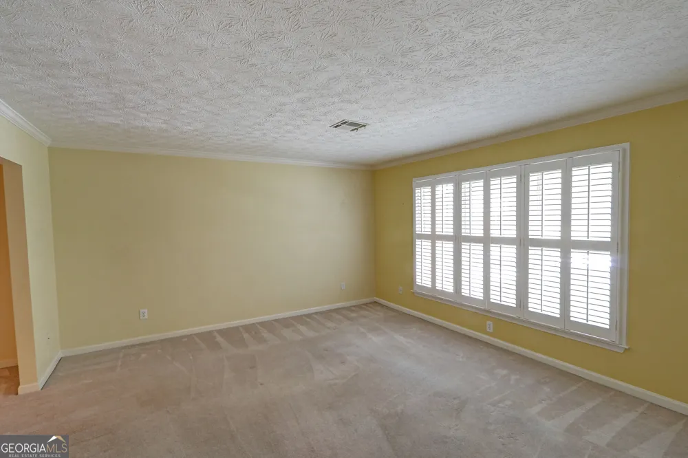 6408 Deerings LN Peachtree Corners, GA 30092