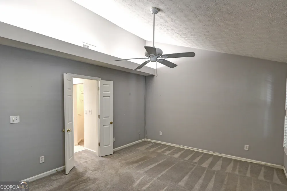 6408 Deerings LN Peachtree Corners, GA 30092