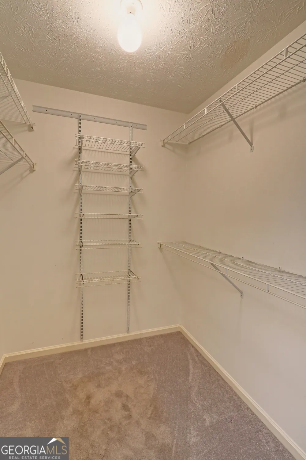 6408 Deerings LN Peachtree Corners, GA 30092