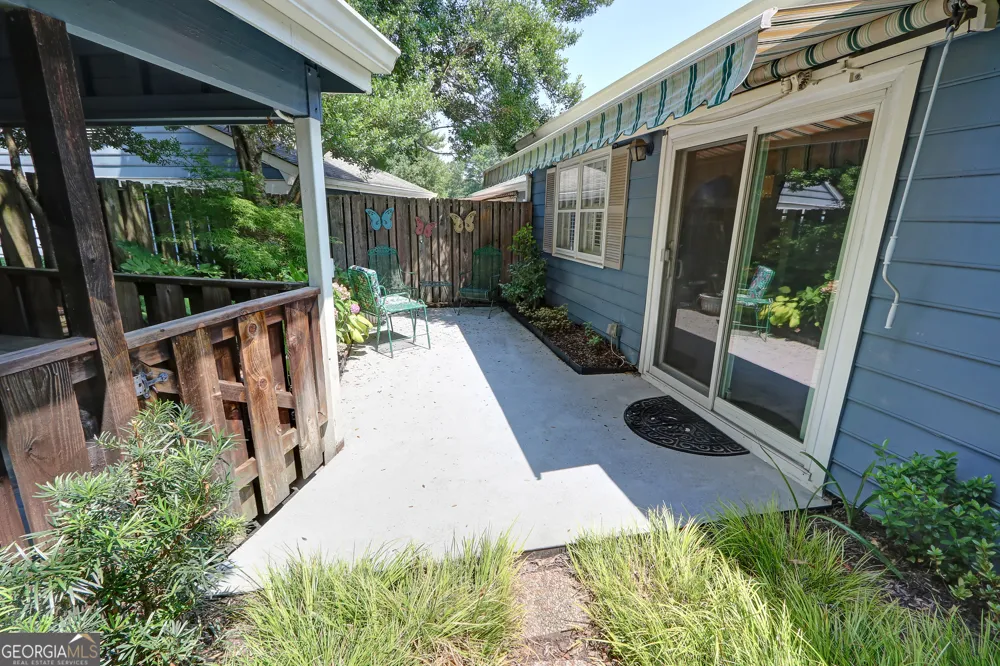 6408 Deerings LN Peachtree Corners, GA 30092