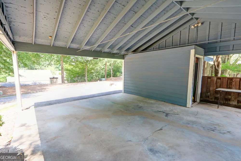 6408 Deerings LN Peachtree Corners, GA 30092
