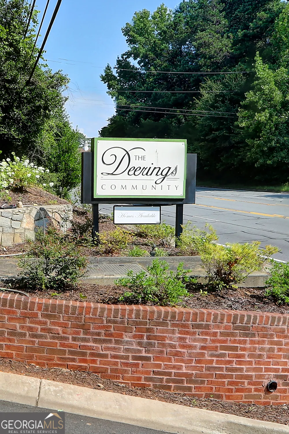 6408 Deerings LN Peachtree Corners, GA 30092