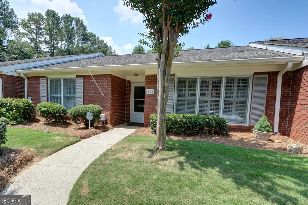 6408 Deerings LN Peachtree Corners, GA 30092