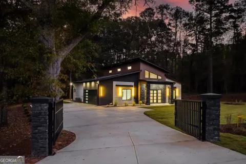 670 Loganville HWY