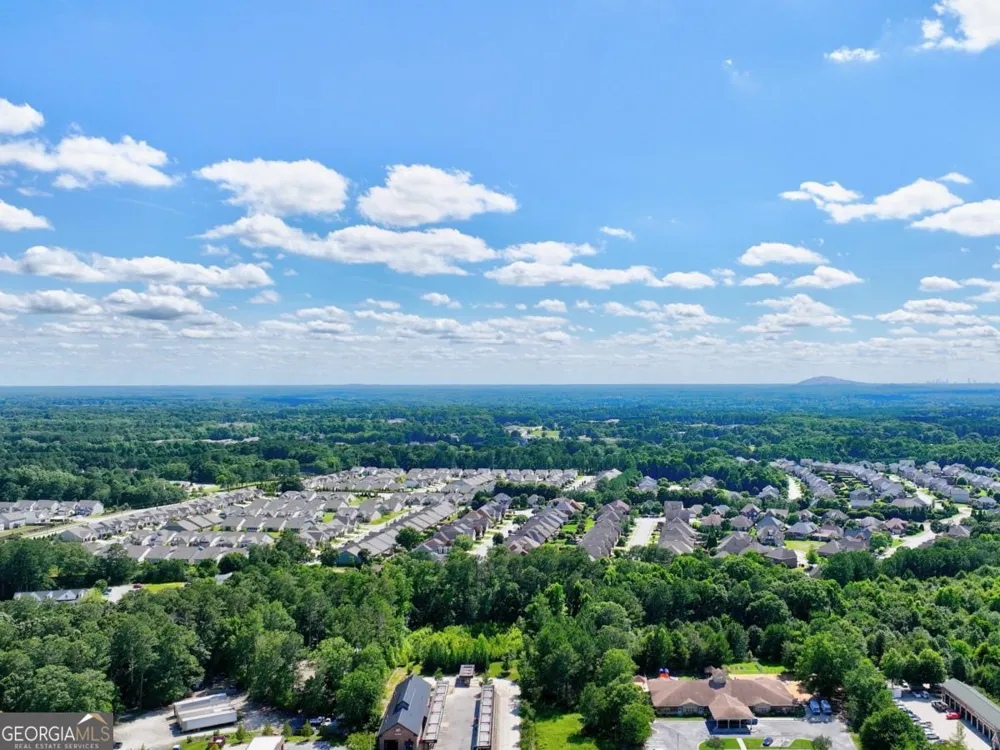 2584 Loganville HWY Grayson, GA 30017