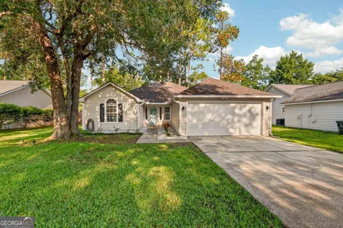 312 E Hallowes DR