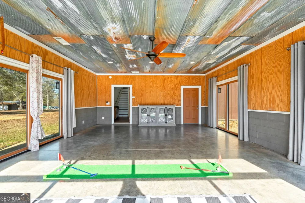 371 Milner ST Meansville, GA 30256