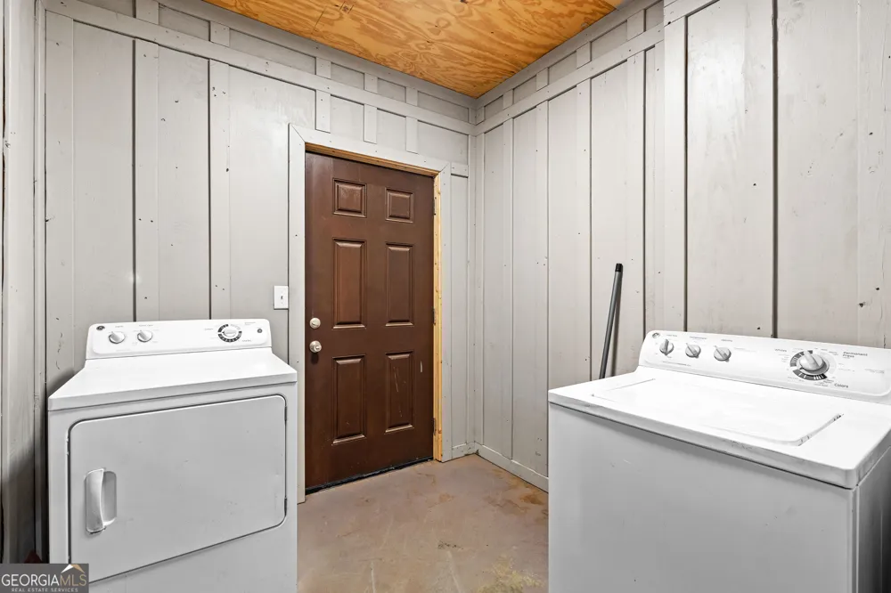 371 Milner ST Meansville, GA 30256