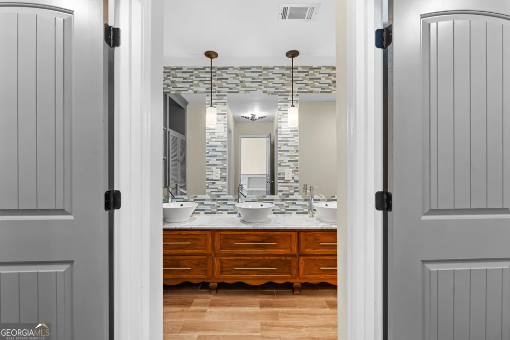 371 Milner Meansville, GA 30256