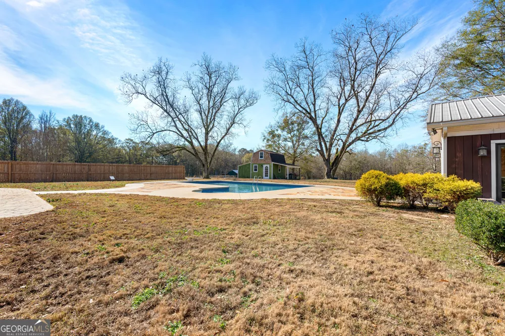 371 Milner Meansville, GA 30256