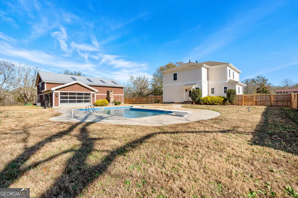 371 Milner Meansville, GA 30256