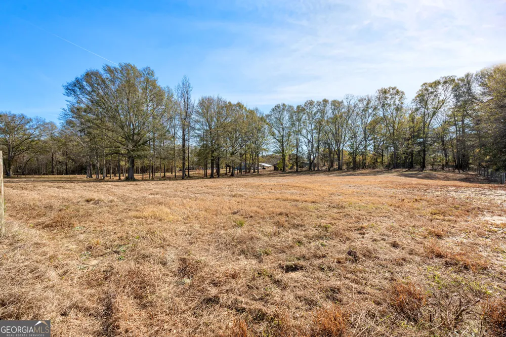 371 Milner Meansville, GA 30256