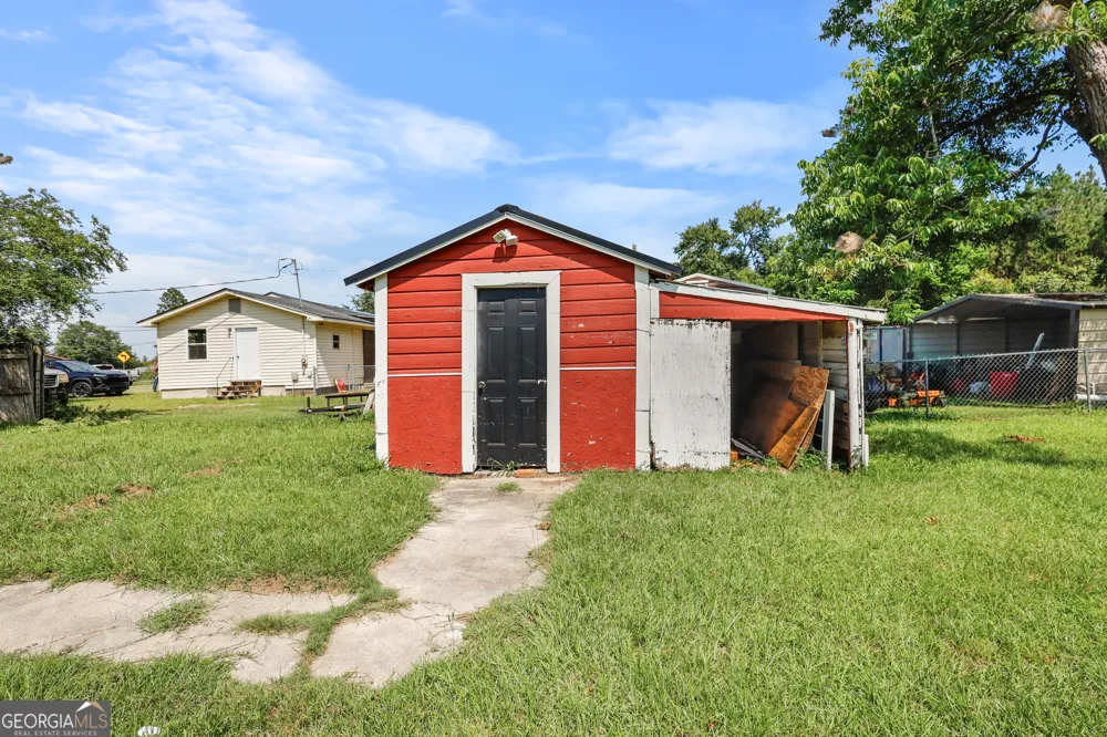 120 Francis AVE Swainsboro, GA 30401