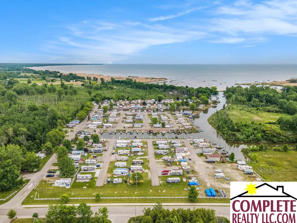 831 S Main Unit 213 Street Au Gres City, MI 48703