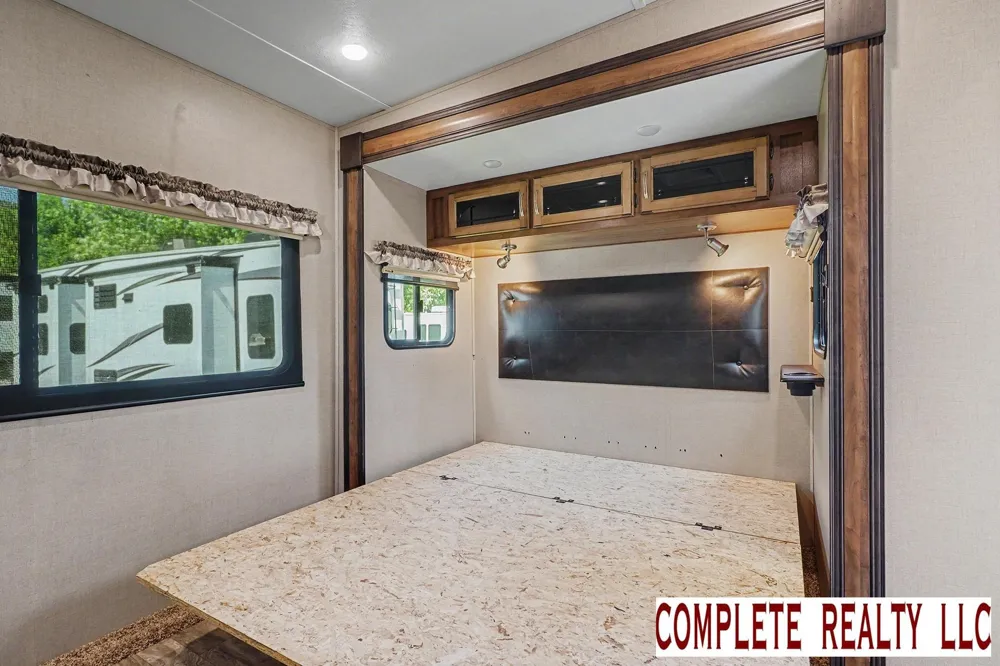 831 S Main Unit 213 Street Au Gres City, MI 48703