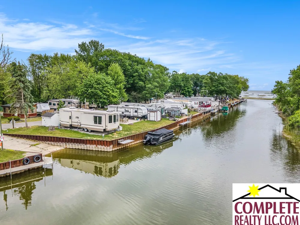 831 S Main Unit 213 Street Au Gres City, MI 48703