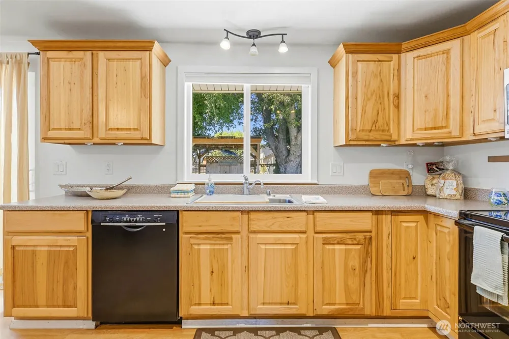 2220 Road 92 Pasco, WA 99301