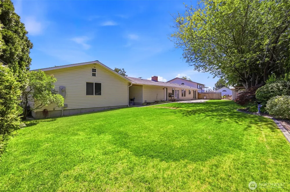 2220 Road 92 Pasco, WA 99301