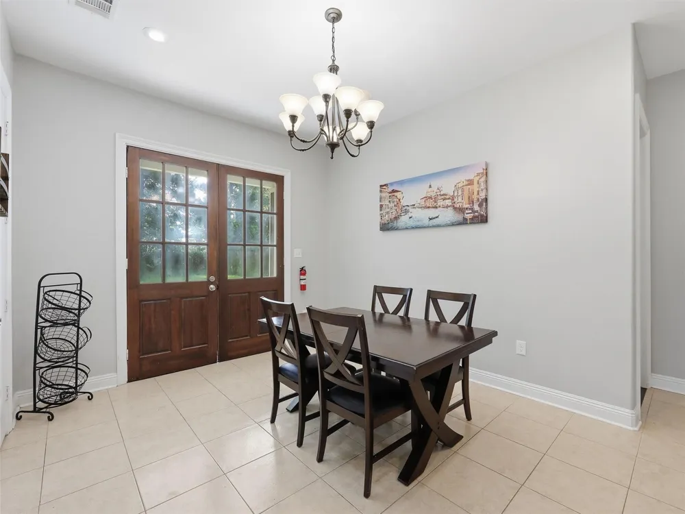 4261 Carlene Orange, TX 77630