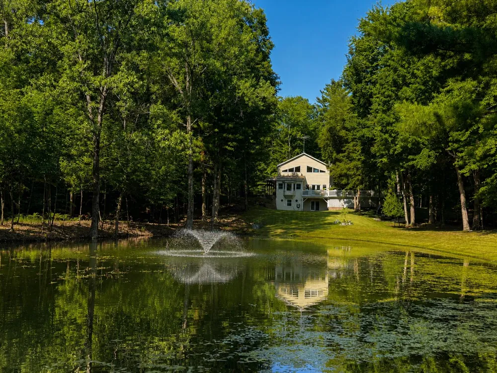 21458 Forest Lake Drive Big Rapids, MI 49307