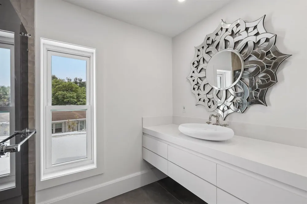 1020 SE 9TH AVENUE Fort Lauderdale, FL 33316