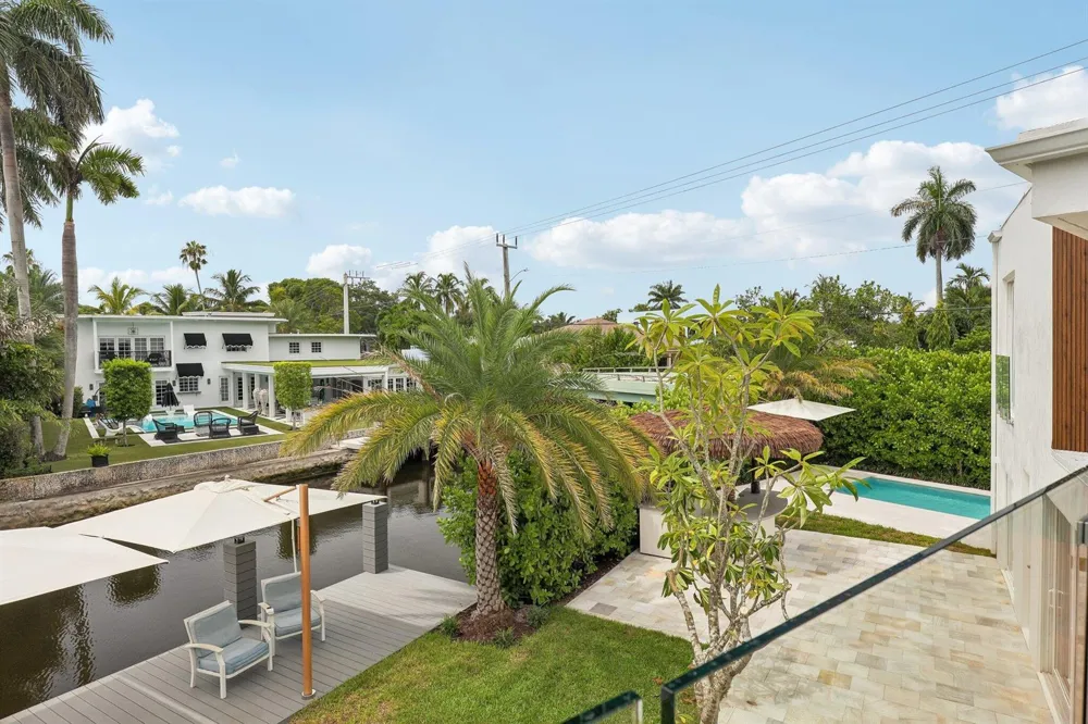 1020 SE 9TH AVENUE Fort Lauderdale, FL 33316