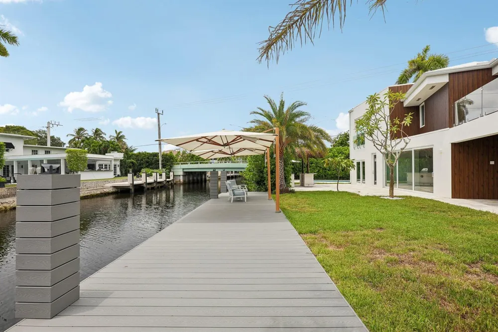 1020 SE 9TH AVENUE Fort Lauderdale, FL 33316